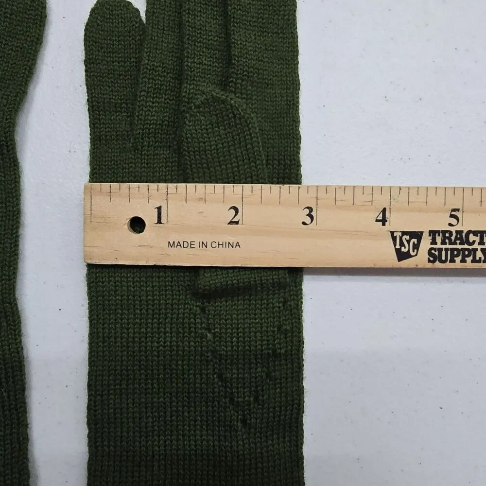 Vintage Women's Crochet Gloves Knit Green-Ivory Snowflake Small Medium